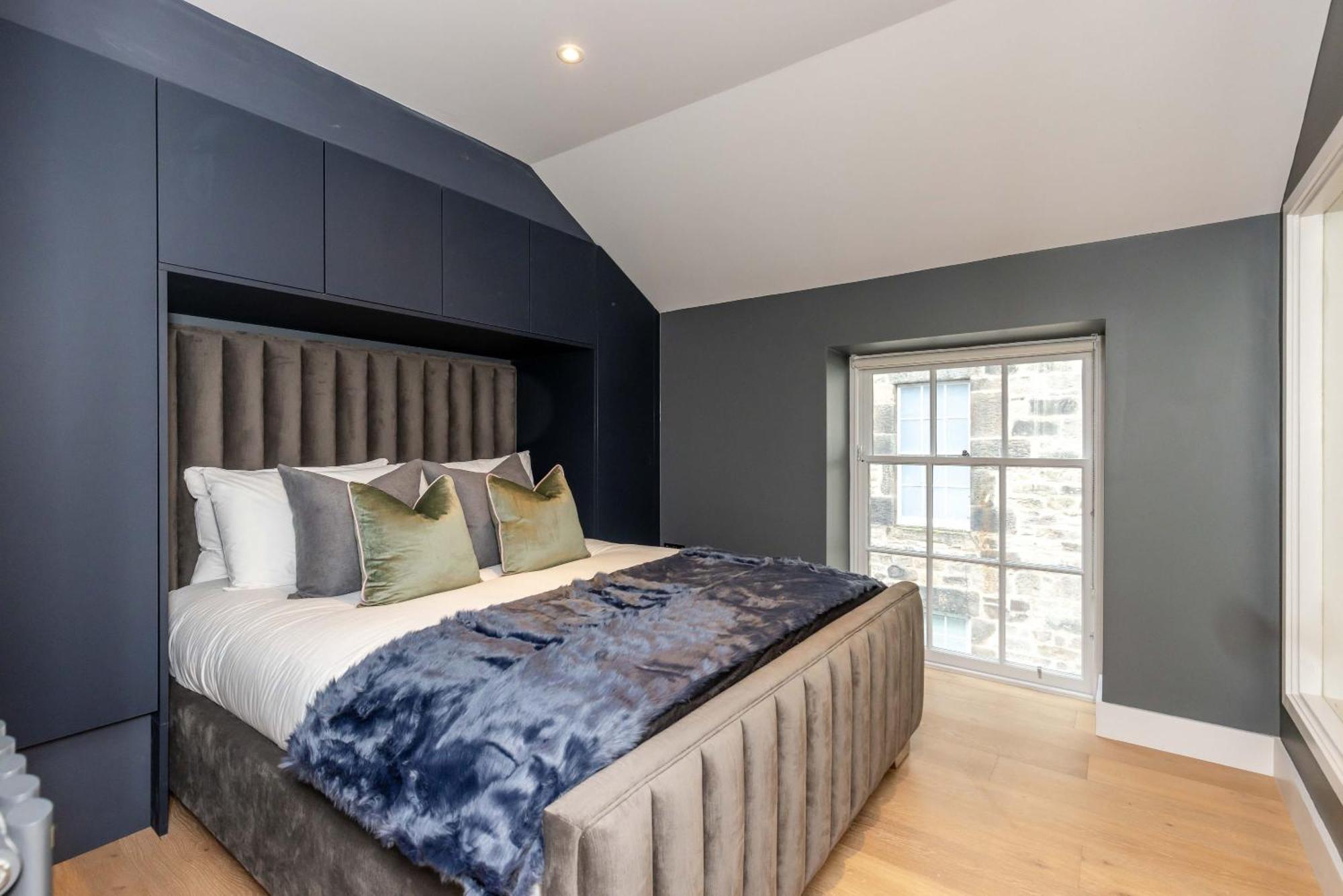 Dragon Suites - City Centre 2 Bed Luxury Mews House إدنبرة المظهر الخارجي الصورة